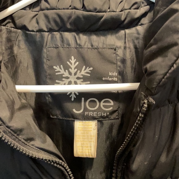 Kids Black Puffy jacket. - Picture 2 of 4